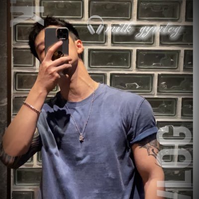 34的花臂中年大叔's profile picture