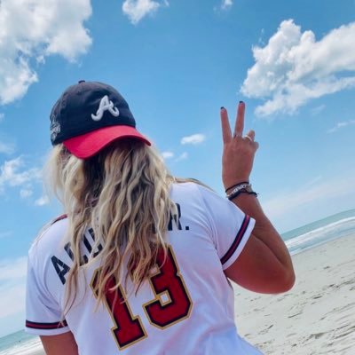 megañ's profile picture