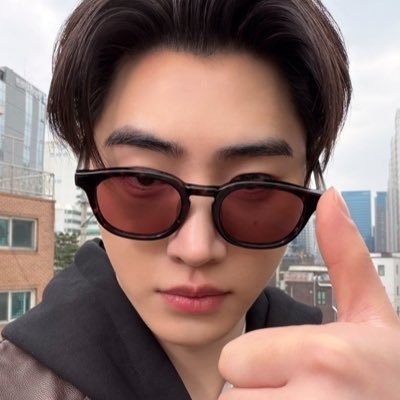 nana ENHYPEN IS 7 𝜗𝜚‧₊˚ ⊹'s profile picture