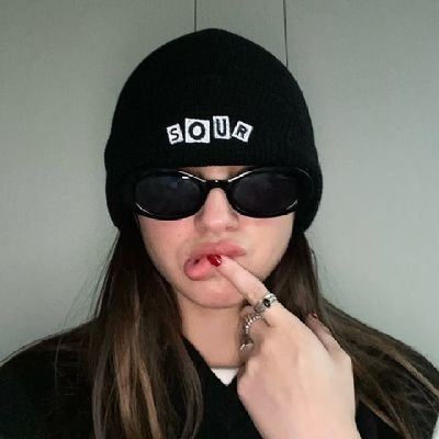 isa's profile picture