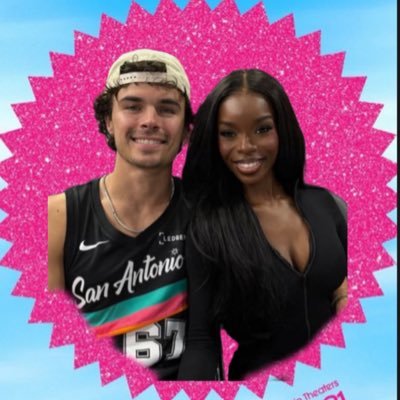 Nic + Ola Updates's profile picture