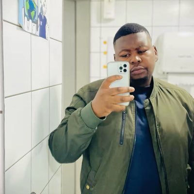 𝐍𝐚𝐭𝐡𝐢's profile picture