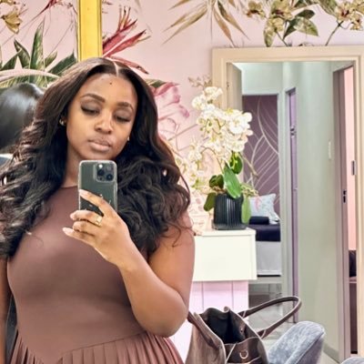 iNtombii's profile picture