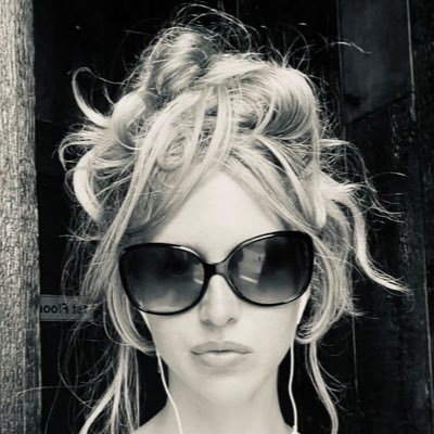 strawberrexic's profile picture