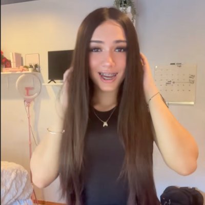 𝓅𝓇𝑒𝓉𝓉𝒾𝑒𝓈𝓉 🎀✨'s profile picture