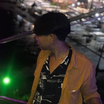 ใต้หล้า's profile picture