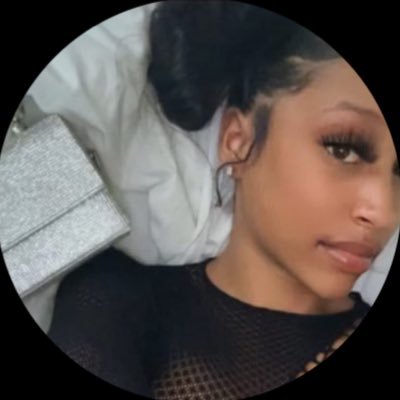 JuicyPresently's profile picture