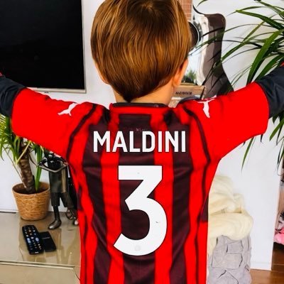 𝐹's profile picture
