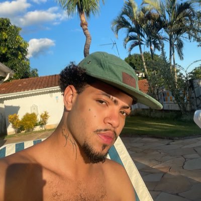 alylucc's profile picture