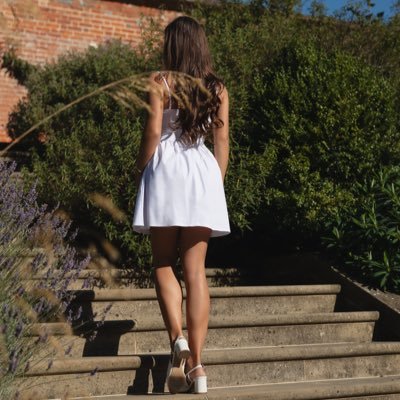 Arabella Blair • London 🇬🇧's profile picture