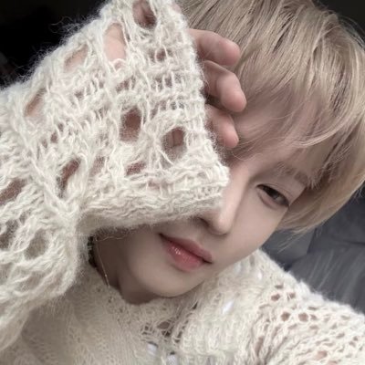 star's profile picture