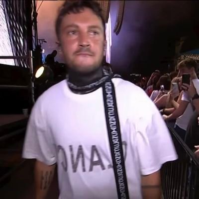 kyl¡e ⊬ RIOT FEST d&p tour!!'s profile picture