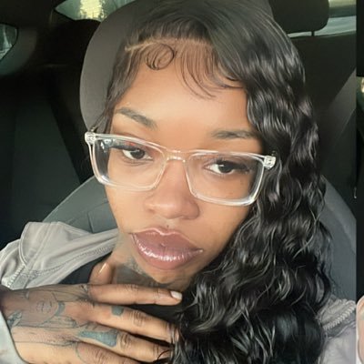 MsTakeItThere's profile picture