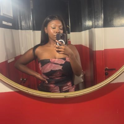 ZandileMamiya's profile picture