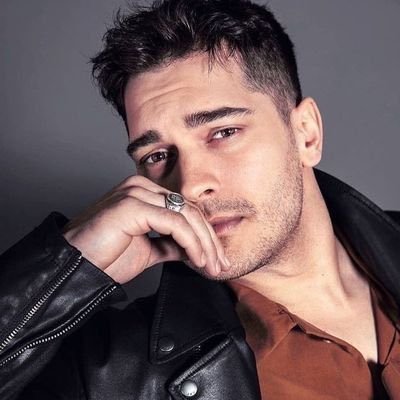 özgür's profile picture