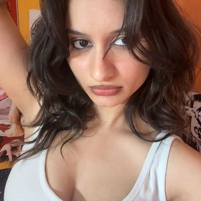 eeeee's profile picture