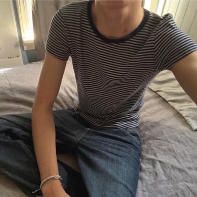 male twted's profile picture