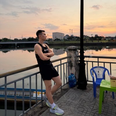 RON7844's profile picture