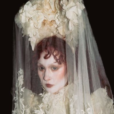 𝓯𝓲𝓷𝓰𝓮𝓻𝓼 𝓬𝓻𝓸𝓼𝓼𝓮𝓭 ♡'s profile picture