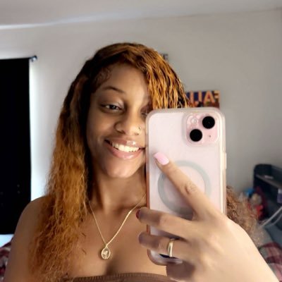 prettygirll4L's profile picture