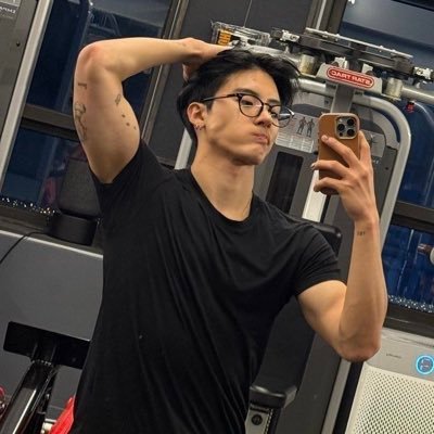 Lee's profile picture