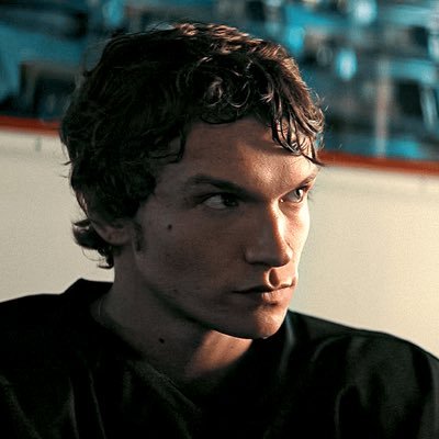 𝒃𝒆𝒓𝒆𝒚's profile picture
