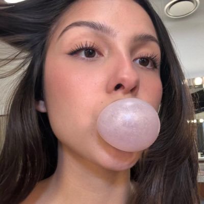 kira's profile picture