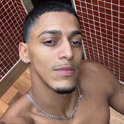 alehsil_'s profile picture