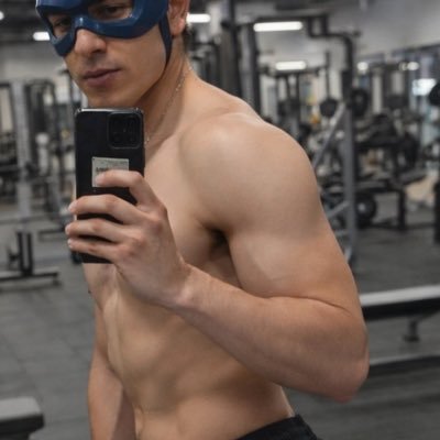 younoloboy's profile picture