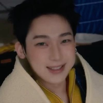 Zia ᡣ𐭩 (inactive)'s profile picture