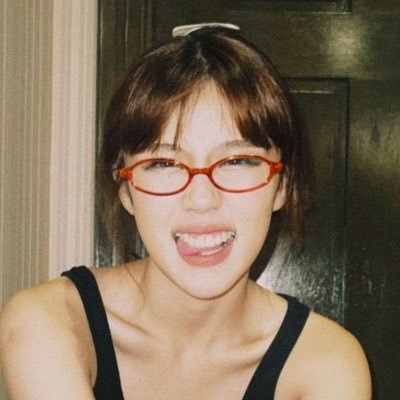 j.'s profile picture
