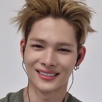 ni-ki. 🖤's profile picture