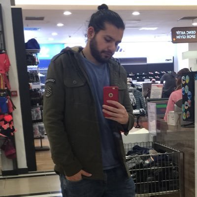 M U S T A F A's profile picture