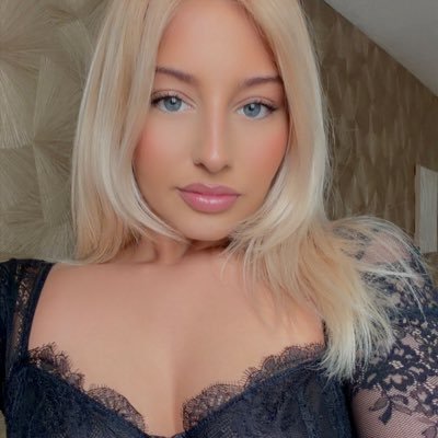 𝙶𝙾𝙳𝙳𝙴𝚂𝚂 𝙺 🫧's profile picture