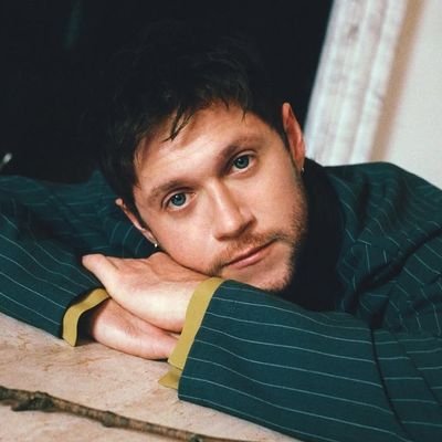 ʙʟᴏᴏᴍ ×͜× 🐅's profile picture