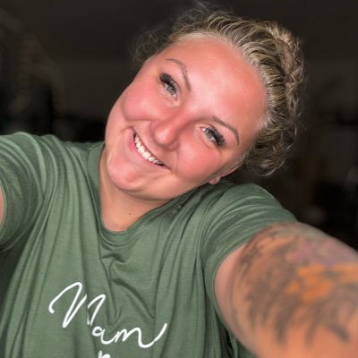 katie 💛🤠's profile picture