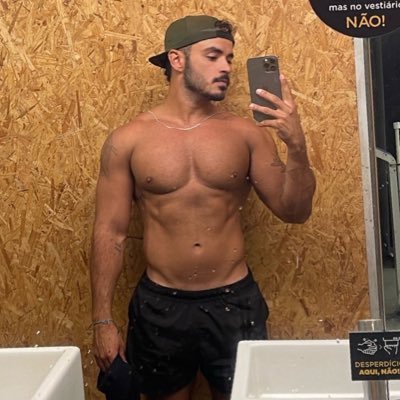 victoruhugoo's profile picture