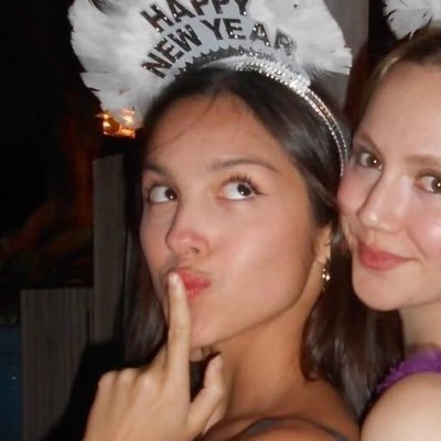 dearlymist's profile picture