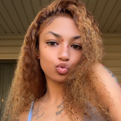 Pretty1Peach's profile picture