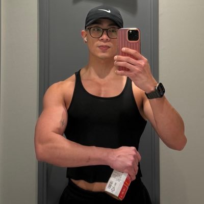 MARK's profile picture