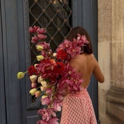 👜's profile picture