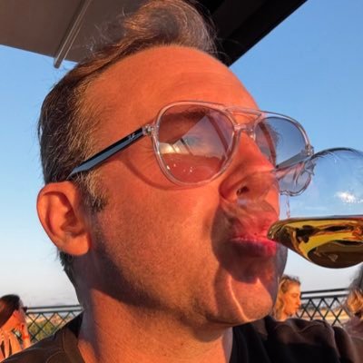 Juan Burgos🇲🇽🇺🇦🇮🇱🇺🇸's profile picture