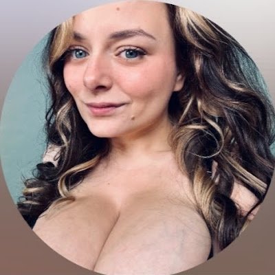 LoreleiWSecrett's profile picture