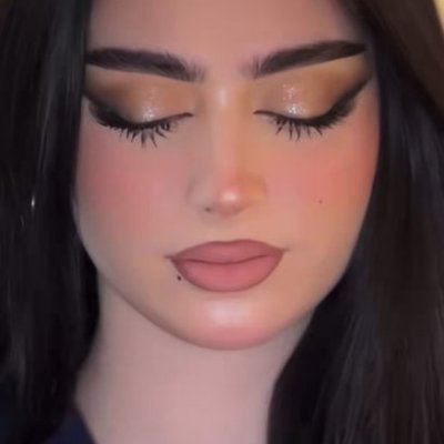 عيون's profile picture
