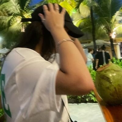 Mandy 🫧🌻's profile picture