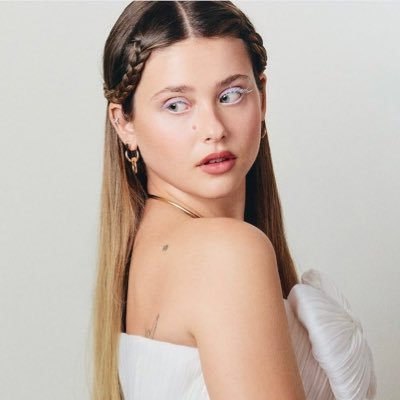vale✨'s profile picture
