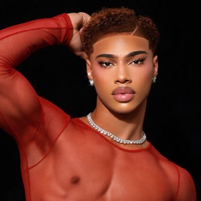 𝑀𝓇. 𝒟𝑒𝓋𝑒𝓇𝒶𝓊𝓍 ♕'s profile picture