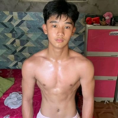Mennn.'s profile picture
