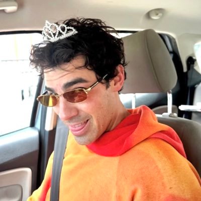 卂's profile picture