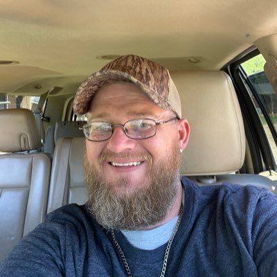AKHombre24's profile picture